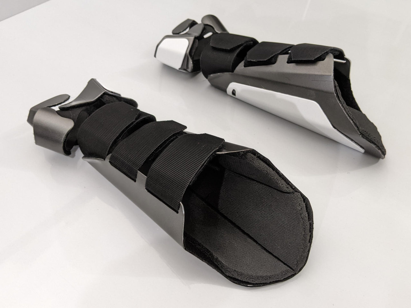 V3.5 Metal Gauntlets - Martial Arts Grade