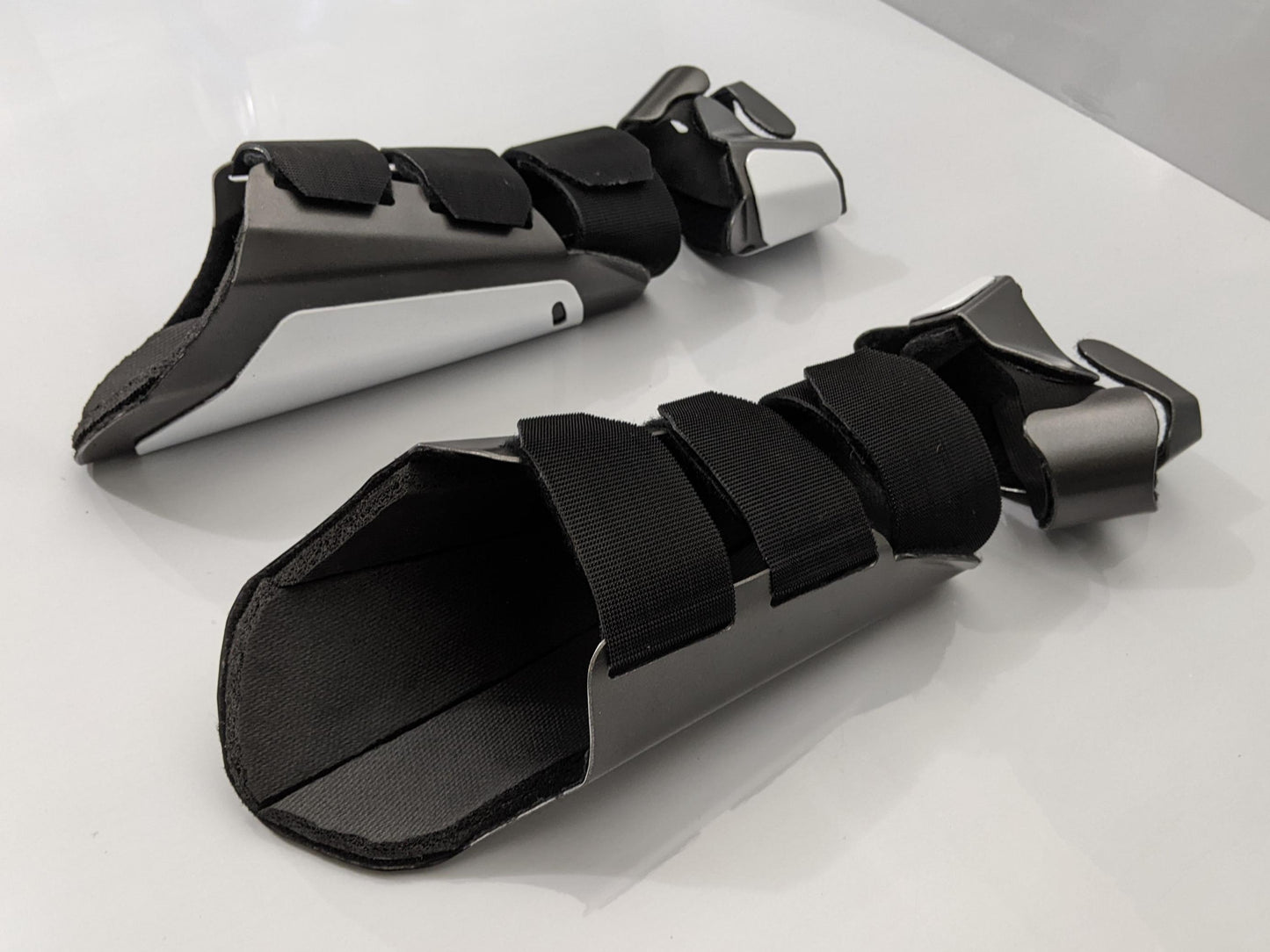 V3.5 Metal Gauntlets - Martial Arts Grade