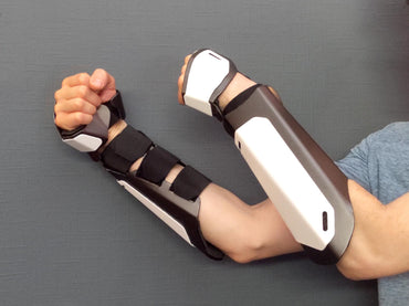 V3.5 Metal Gauntlets - Martial Arts Grade