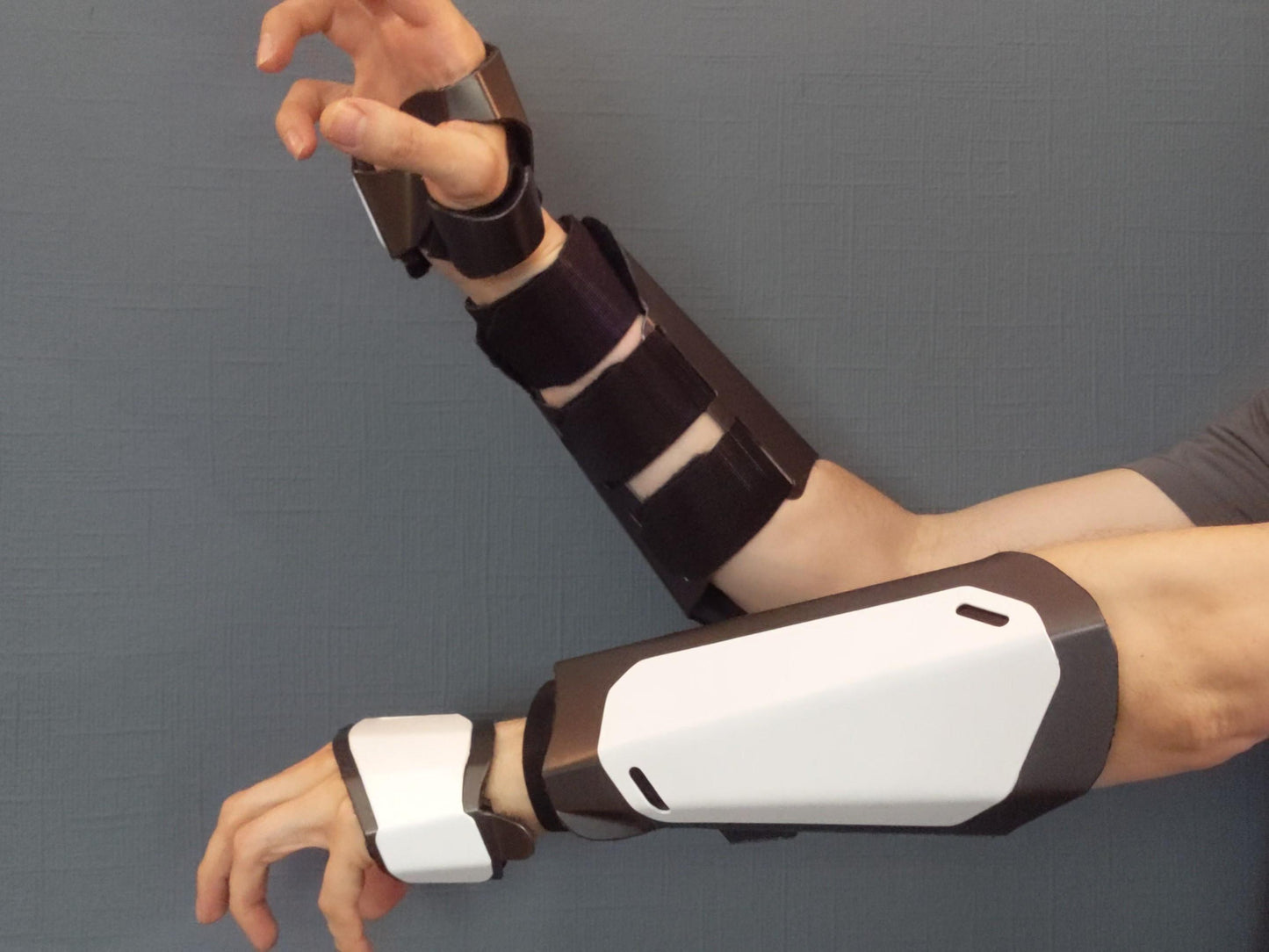 V3.5 Metal Gauntlets - Martial Arts Grade
