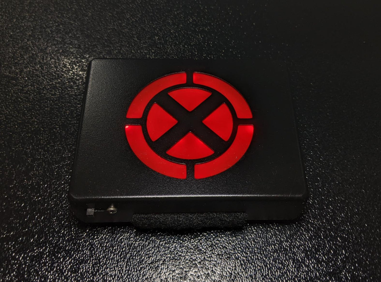 Glowing led metal belt buckle with x men symbol