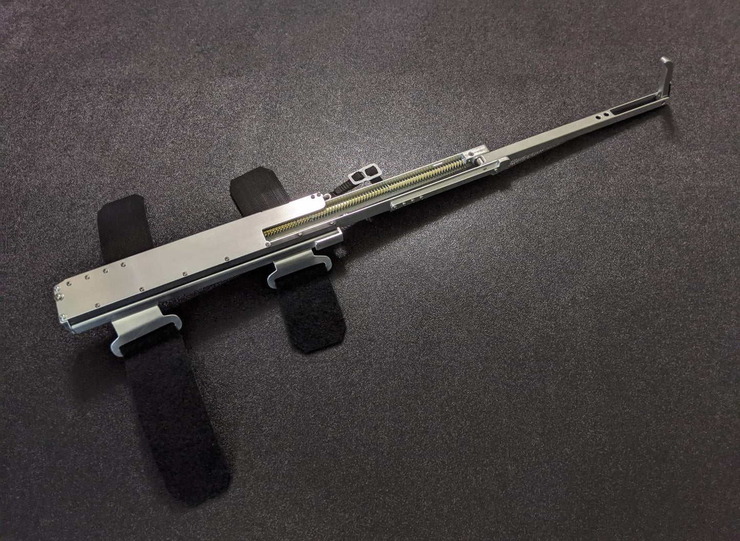 Telescopic forearm gadget