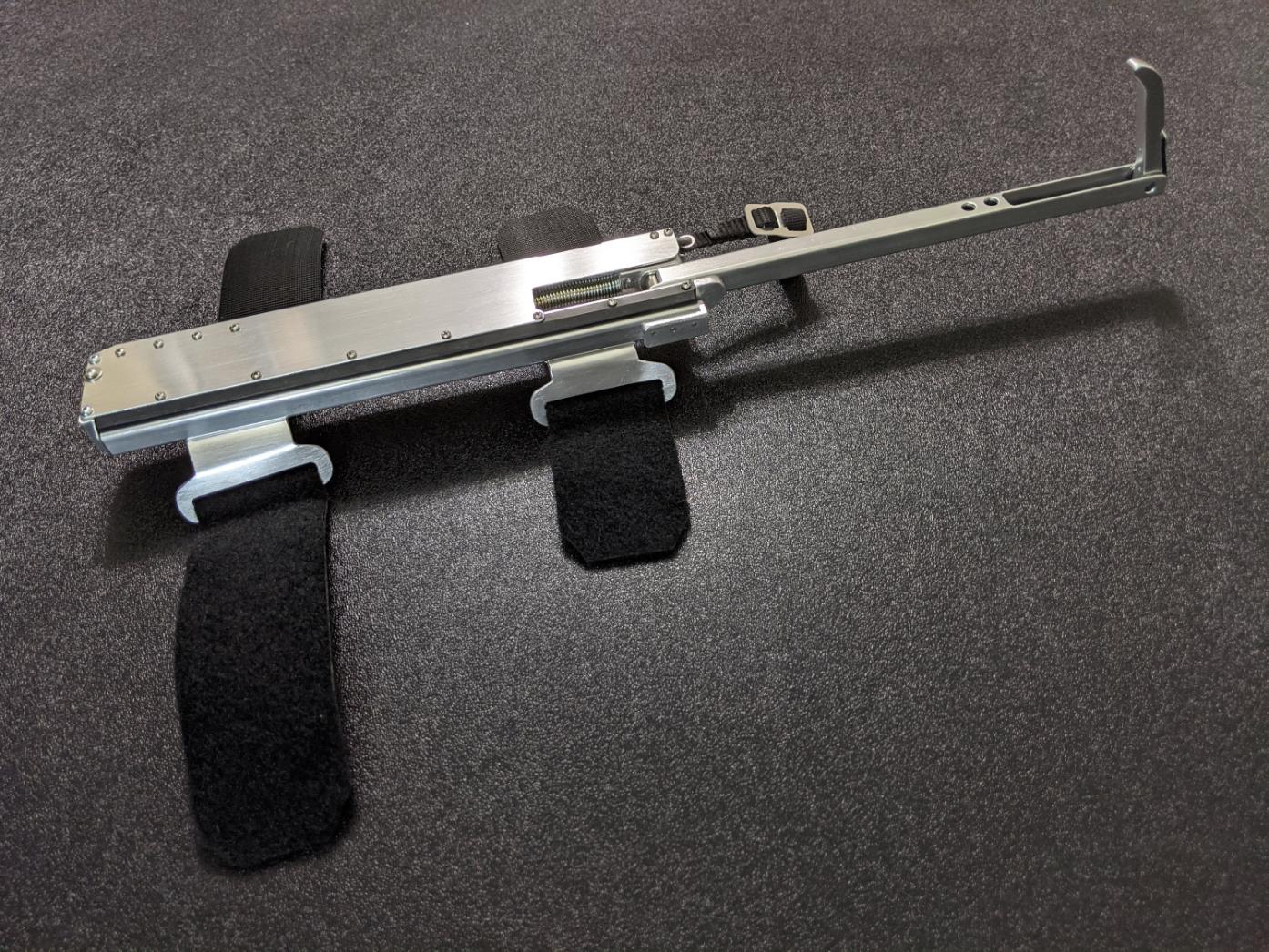 Telescopic forearm gadget