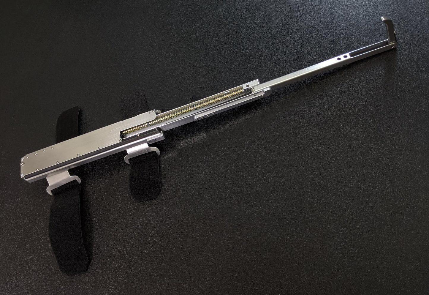 Telescopic forearm gadget