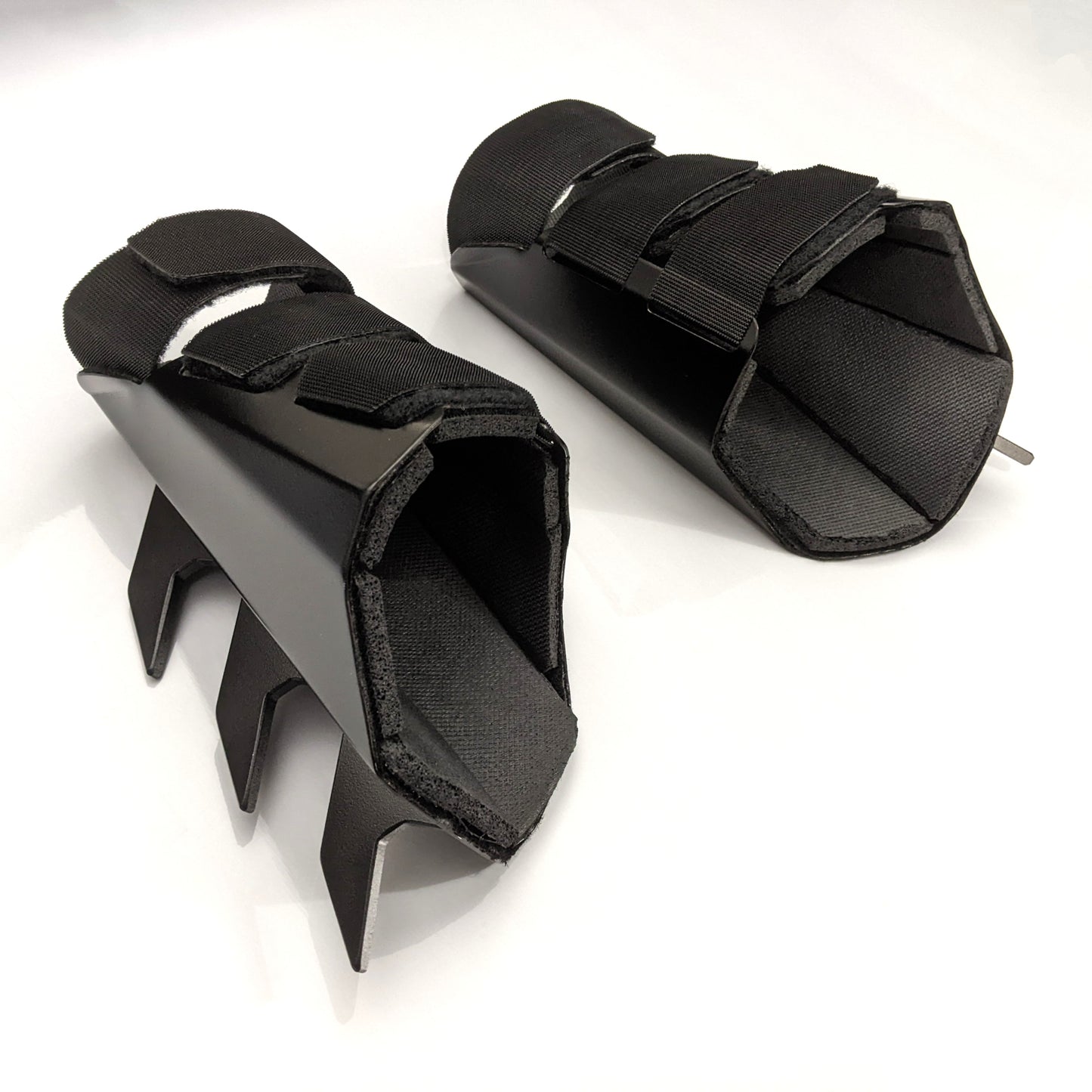 V3.0 Metal Batman Gauntlets - Martial Arts Grade