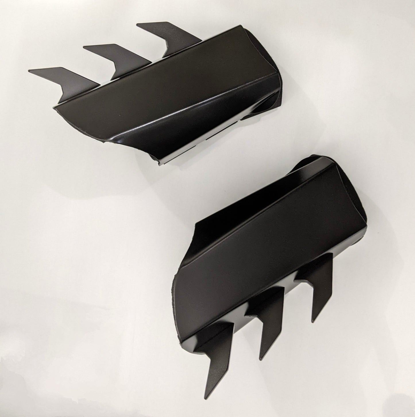 V3.0 Metal Batman Gauntlets - Martial Arts Grade