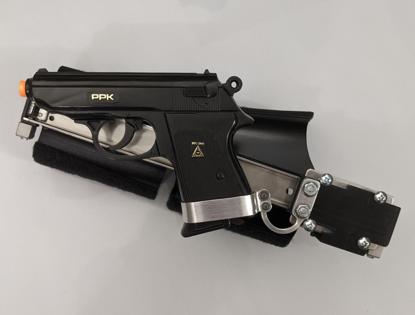 Special Effects and Magic Tricks Sleeve Deploy Rig