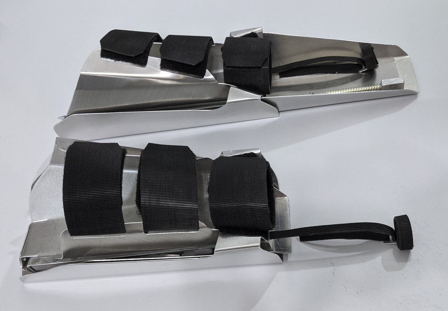 Mecha Bracer - Extending Arm Shields